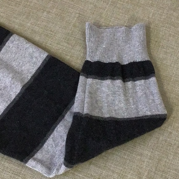 Tommy Hilfiger VGUC. Dark and light grey striped sweater, Cotton. Size L - Picture 9 of 11